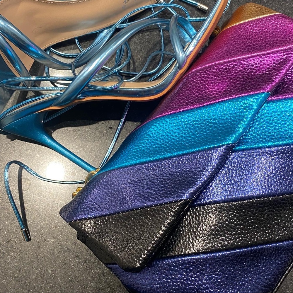 Metallic multicolor bag. - Picture 2 of 4